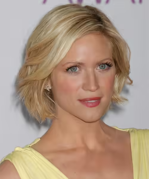 Hairstyles For Heart shaped Faces