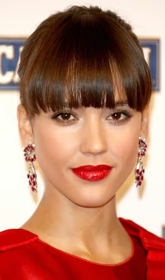Flattering Hairstyles For Long Faces